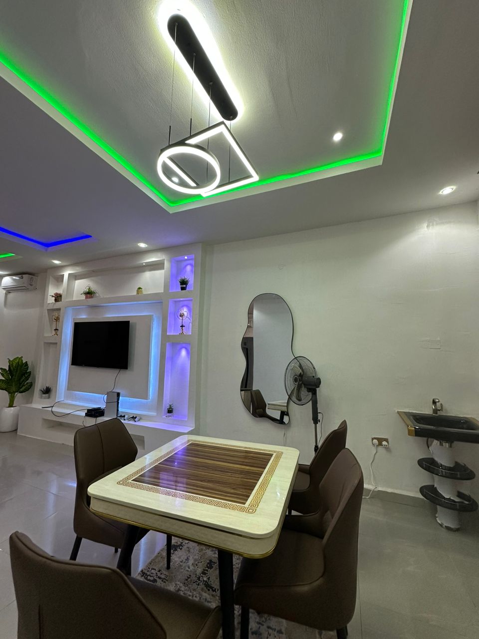 Deluxe 1BHK Suite