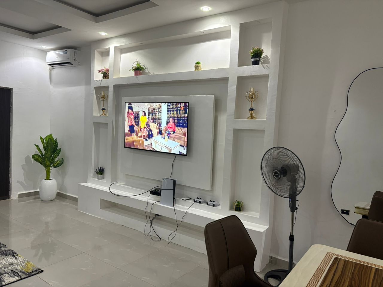 Executive 2BHK Apartment photo 3