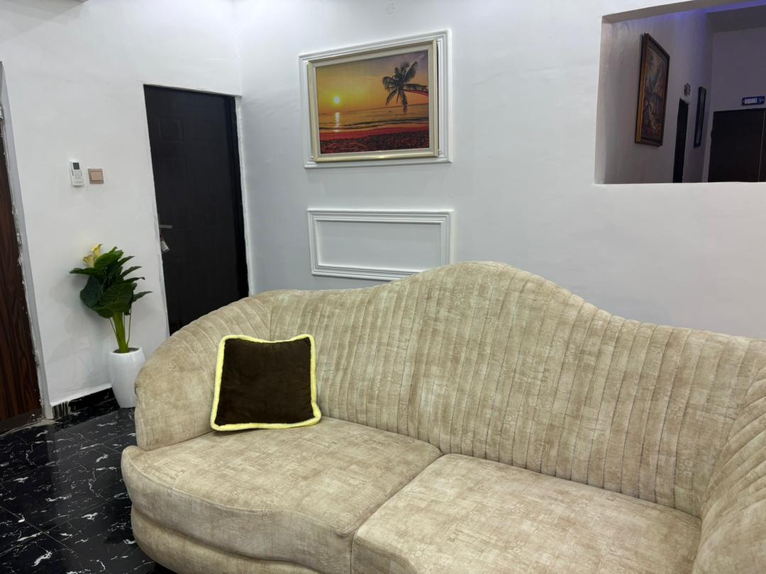 Family-Friendly 3BHK Suite photo 2